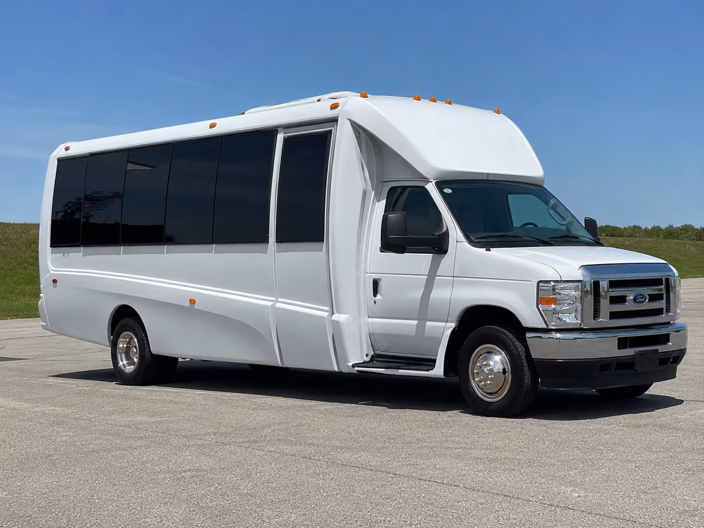 Deltona Homecoming & Prom Party Bus Rentals